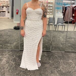 David’s Bridal Dress (Belt not included)